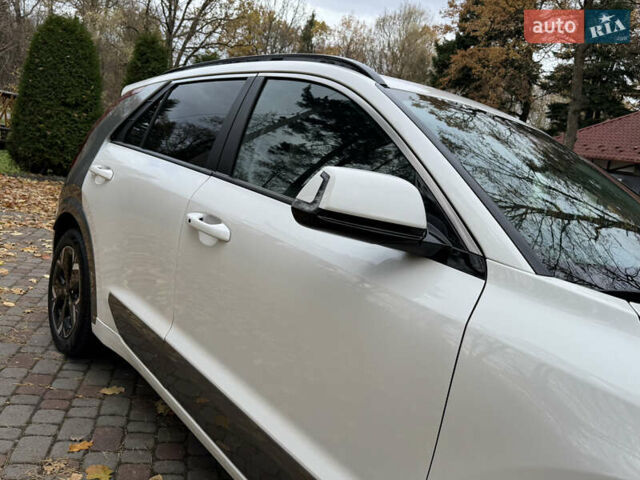 Білий Кіа Niro, об'ємом двигуна 0 л та пробігом 85 тис. км за 26899 $, фото 47 на Automoto.ua