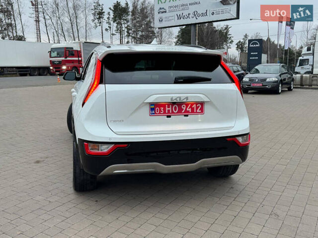 Білий Кіа Niro, об'ємом двигуна 0 л та пробігом 49 тис. км за 21500 $, фото 10 на Automoto.ua