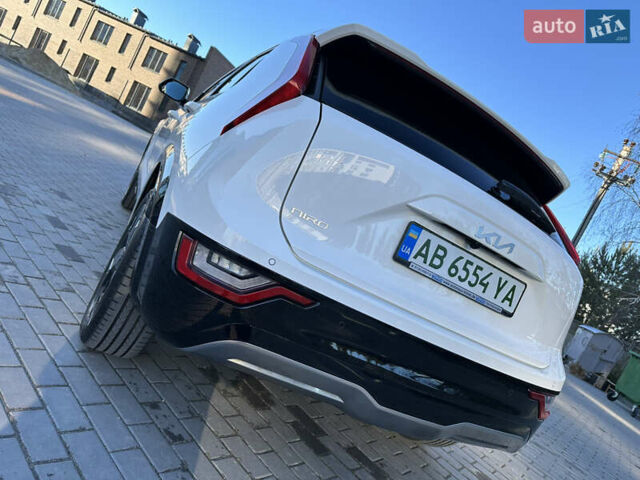Білий Кіа Niro, об'ємом двигуна 0 л та пробігом 5 тис. км за 27980 $, фото 16 на Automoto.ua