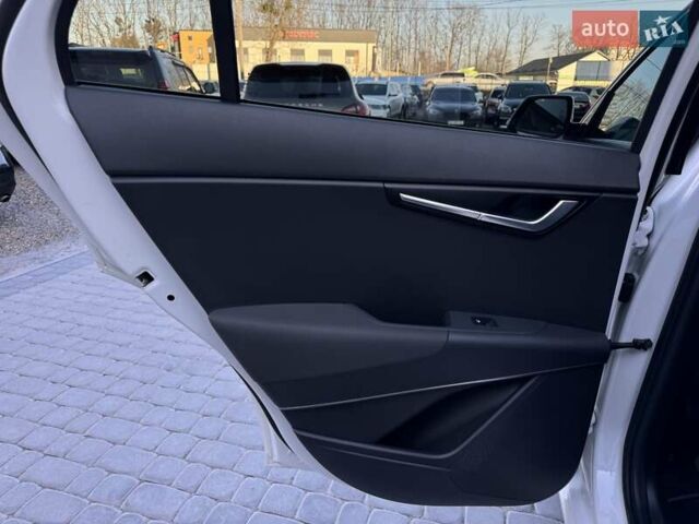 Белый Киа Niro, объемом двигателя 0 л и пробегом 6 тыс. км за 26800 $, фото 19 на Automoto.ua