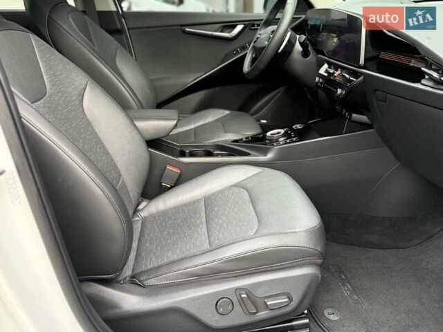 Белый Киа Niro, объемом двигателя 0 л и пробегом 24 тыс. км за 24700 $, фото 69 на Automoto.ua