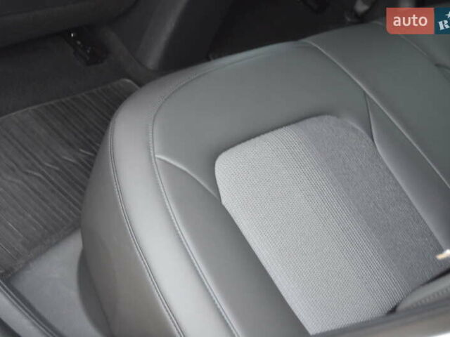 Белый Киа Niro, объемом двигателя 0 л и пробегом 33 тыс. км за 27999 $, фото 95 на Automoto.ua