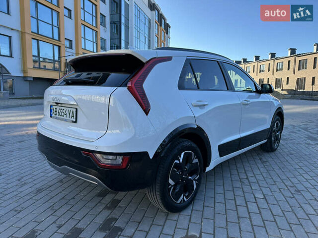 Білий Кіа Niro, об'ємом двигуна 0 л та пробігом 5 тис. км за 27980 $, фото 8 на Automoto.ua