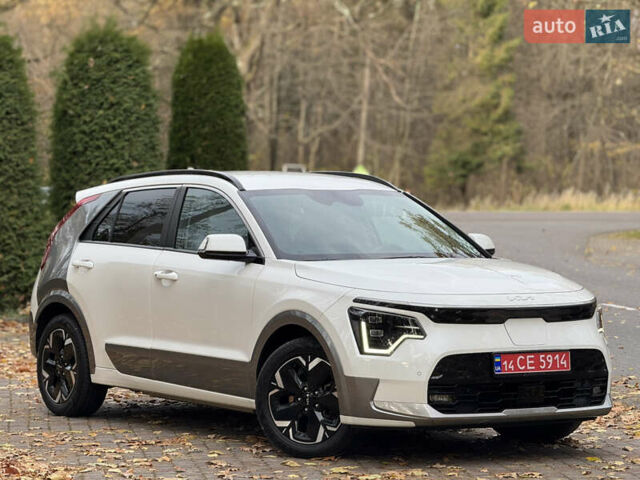 Білий Кіа Niro, об'ємом двигуна 0 л та пробігом 85 тис. км за 26899 $, фото 30 на Automoto.ua