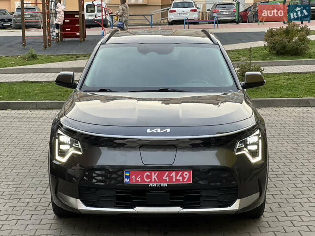 Белый Киа Niro, объемом двигателя 0 л и пробегом 120 тыс. км за 20000 $, фото 3 на Automoto.ua