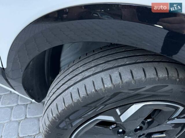 Белый Киа Niro, объемом двигателя 0 л и пробегом 6 тыс. км за 26800 $, фото 4 на Automoto.ua