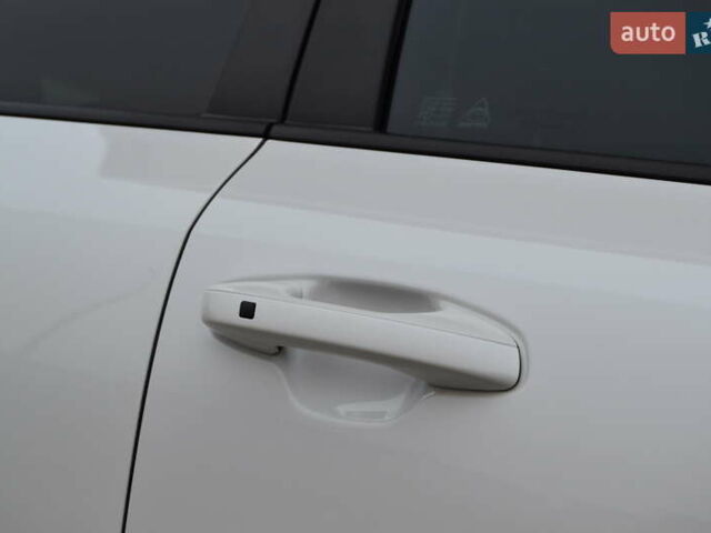 Белый Киа Niro, объемом двигателя 0 л и пробегом 33 тыс. км за 27999 $, фото 85 на Automoto.ua