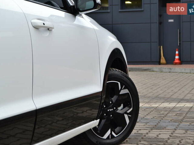 Белый Киа Niro, объемом двигателя 0 л и пробегом 33 тыс. км за 27999 $, фото 71 на Automoto.ua
