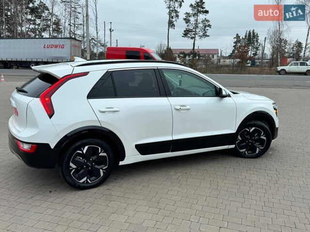 Білий Кіа Niro, об'ємом двигуна 0 л та пробігом 49 тис. км за 21500 $, фото 17 на Automoto.ua