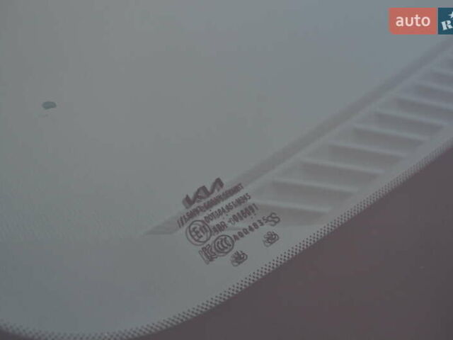 Белый Киа Niro, объемом двигателя 0 л и пробегом 33 тыс. км за 27999 $, фото 114 на Automoto.ua