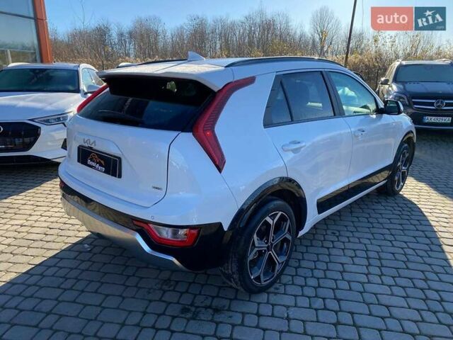 Білий Кіа Niro, об'ємом двигуна 1.6 л та пробігом 19 тис. км за 22900 $, фото 6 на Automoto.ua