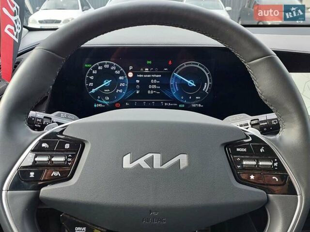 Білий Кіа Niro, об'ємом двигуна 0 л та пробігом 17 тис. км за 32000 $, фото 28 на Automoto.ua