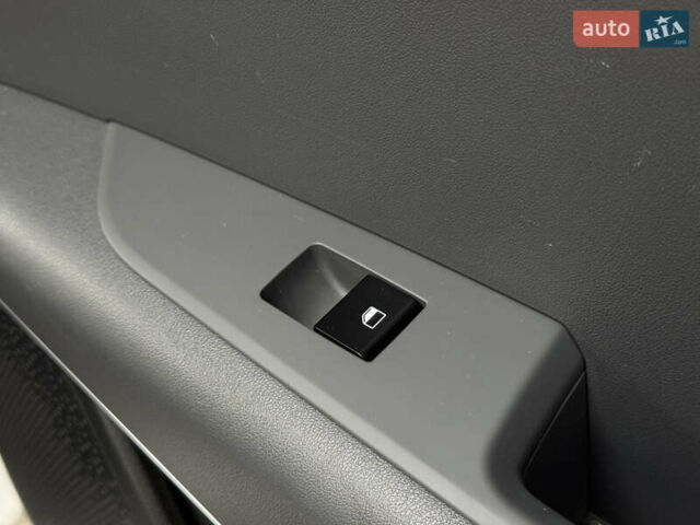 Білий Кіа Niro, об'ємом двигуна 0 л та пробігом 85 тис. км за 26899 $, фото 172 на Automoto.ua