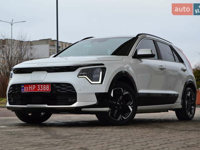 Белый Киа Niro, объемом двигателя 0 л и пробегом 33 тыс. км за 27999 $, фото 9 на Automoto.ua