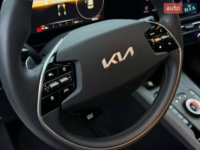 Білий Кіа Niro, об'ємом двигуна 0 л та пробігом 49 тис. км за 21500 $, фото 30 на Automoto.ua