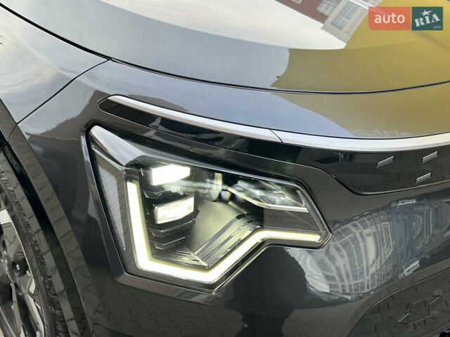 Белый Киа Niro, объемом двигателя 0 л и пробегом 120 тыс. км за 20000 $, фото 13 на Automoto.ua