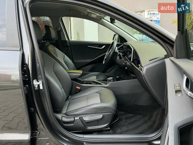 Белый Киа Niro, объемом двигателя 0 л и пробегом 120 тыс. км за 20000 $, фото 35 на Automoto.ua