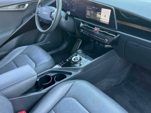 Белый Киа Niro, объемом двигателя 0 л и пробегом 20 тыс. км за 16900 $, фото 7 на Automoto.ua