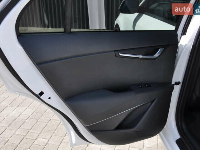 Белый Киа Niro, объемом двигателя 0 л и пробегом 4 тыс. км за 24500 $, фото 26 на Automoto.ua