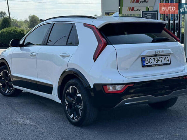 Білий Кіа Niro, об'ємом двигуна 0 л та пробігом 27 тис. км за 18700 $, фото 13 на Automoto.ua