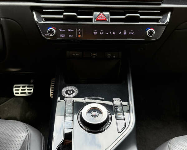 Белый Киа Niro, объемом двигателя 0 л и пробегом 81 тыс. км за 23700 $, фото 99 на Automoto.ua