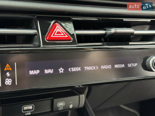 Білий Кіа Niro, об'ємом двигуна 0 л та пробігом 85 тис. км за 26899 $, фото 136 на Automoto.ua