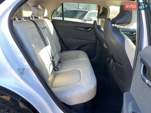 Білий Кіа Niro, об'ємом двигуна 1.6 л та пробігом 19 тис. км за 22900 $, фото 23 на Automoto.ua