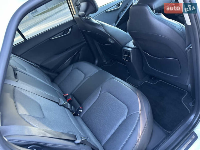 Білий Кіа Niro, об'ємом двигуна 0 л та пробігом 5 тис. км за 27980 $, фото 52 на Automoto.ua