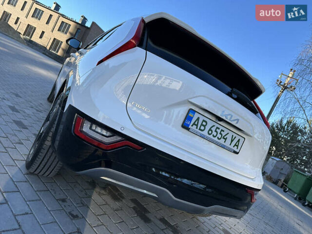 Білий Кіа Niro, об'ємом двигуна 0 л та пробігом 5 тис. км за 27980 $, фото 17 на Automoto.ua