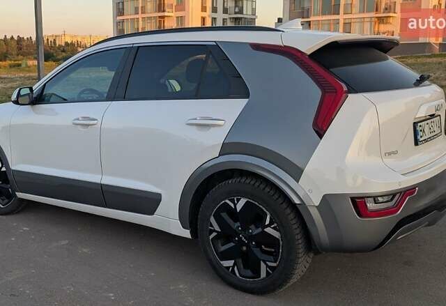 Білий Кіа Niro, об'ємом двигуна 0 л та пробігом 48 тис. км за 24999 $, фото 3 на Automoto.ua