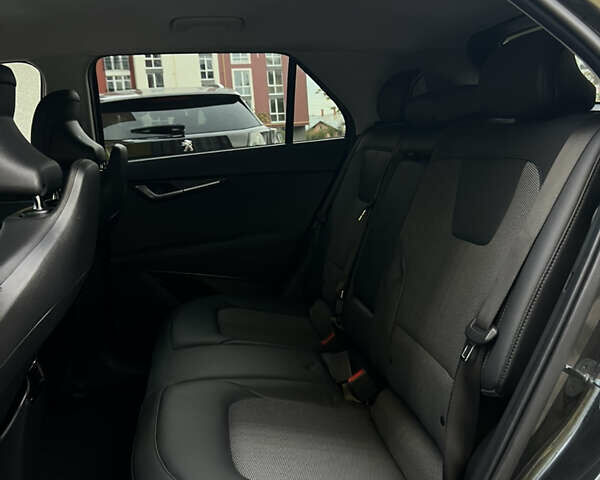 Белый Киа Niro, объемом двигателя 0 л и пробегом 120 тыс. км за 20000 $, фото 38 на Automoto.ua