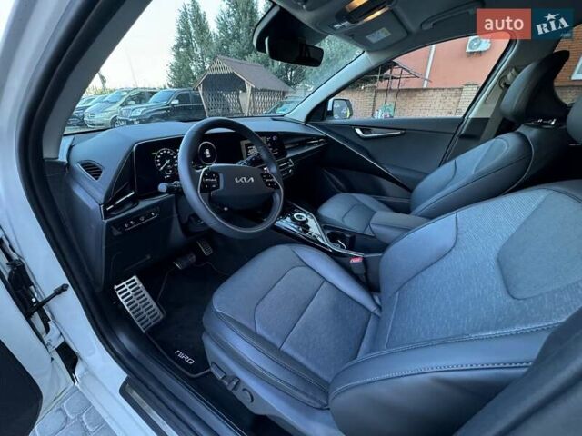 Белый Киа Niro, объемом двигателя 0 л и пробегом 6 тыс. км за 26800 $, фото 1 на Automoto.ua