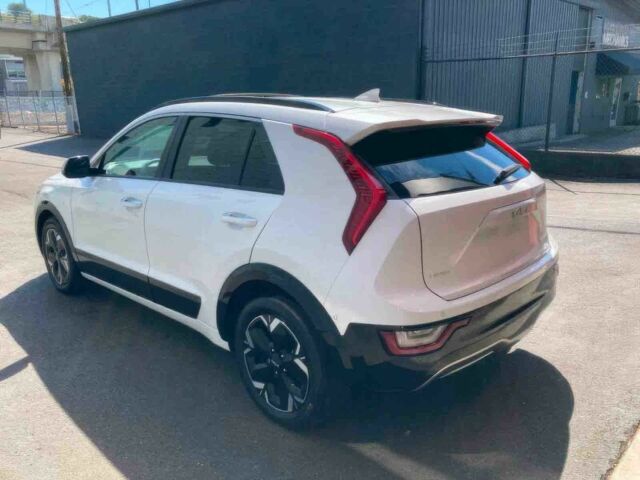 Белый Киа Niro, объемом двигателя 0 л и пробегом 24 тыс. км за 16400 $, фото 3 на Automoto.ua