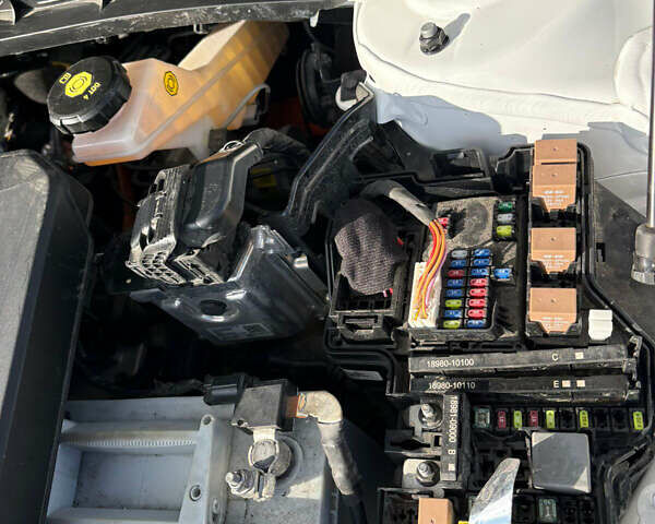 Белый Киа Niro, объемом двигателя 0 л и пробегом 28 тыс. км за 20499 $, фото 12 на Automoto.ua