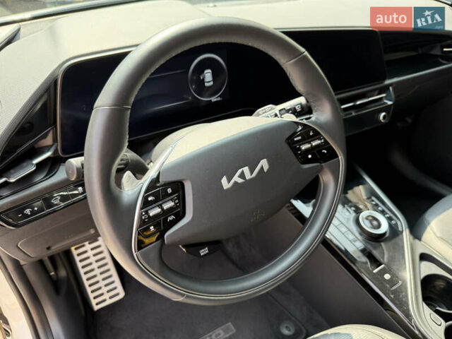 Киа Niro 2023 в Умани на Automoto.ua Белый Киа Niro, объемом двигателя 0 л и пробегом 83 тыс. км за 24600 $, фото 55 на Automoto.ua