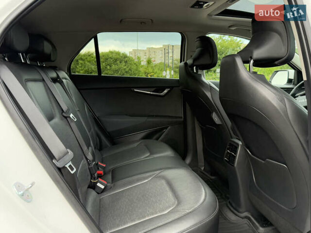 Киа Niro 2023 в Дрогобыче на Automoto.ua Белый Киа Niro, объемом двигателя 0 л и пробегом 57 тыс. км за 23850 $, фото 90 на Automoto.ua