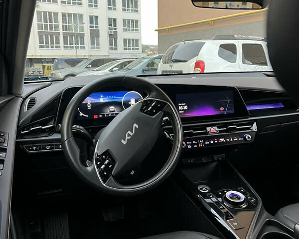 Белый Киа Niro, объемом двигателя 0 л и пробегом 120 тыс. км за 20000 $, фото 19 на Automoto.ua