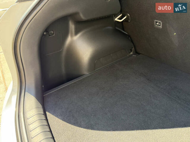 Киа Niro 2023 в Умани на Automoto.ua Белый Киа Niro, объемом двигателя 0 л и пробегом 83 тыс. км за 24600 $, фото 22 на Automoto.ua