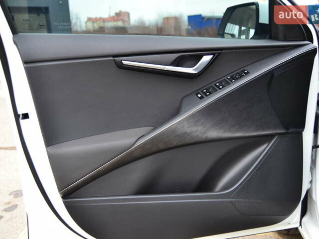 Белый Киа Niro, объемом двигателя 0 л и пробегом 33 тыс. км за 27999 $, фото 86 на Automoto.ua