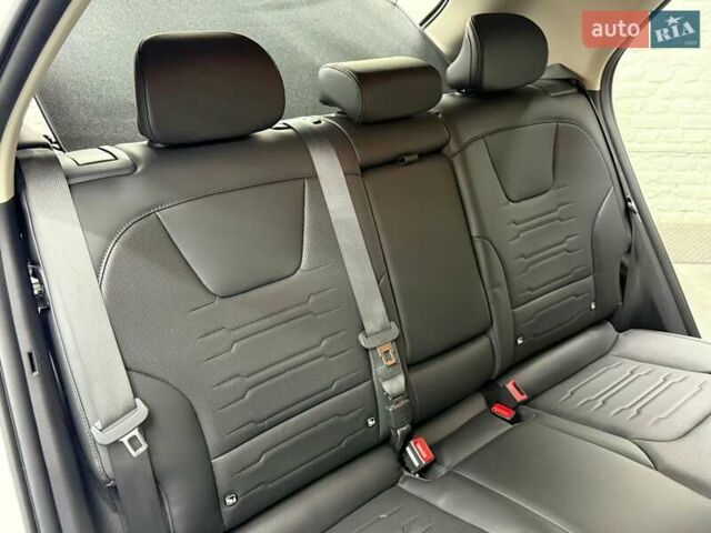 Белый Киа Niro, объемом двигателя 0 л и пробегом 44 тыс. км за 29759 $, фото 29 на Automoto.ua