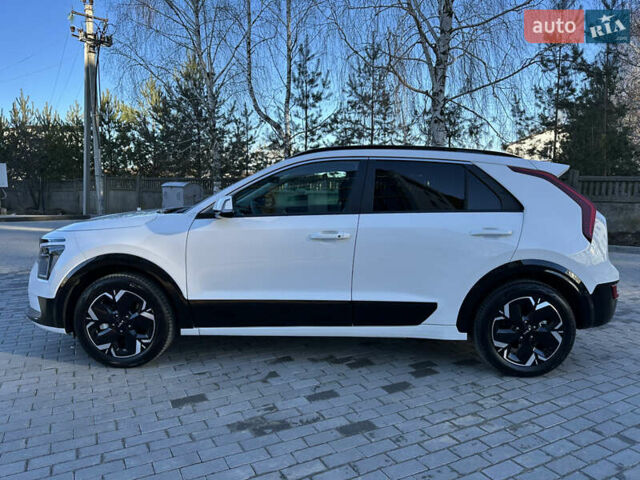 Білий Кіа Niro, об'ємом двигуна 0 л та пробігом 5 тис. км за 27980 $, фото 13 на Automoto.ua