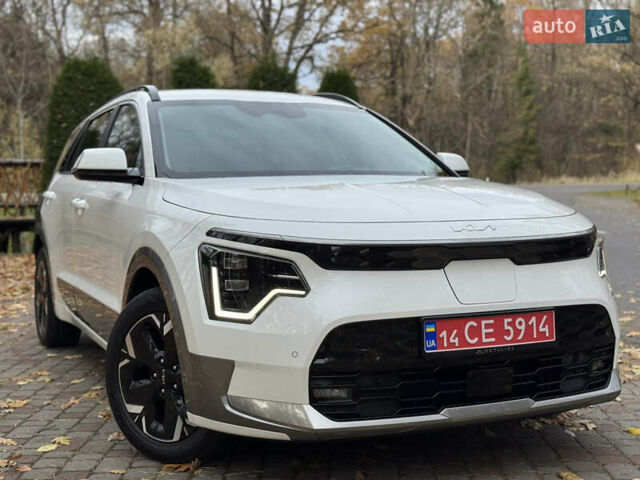 Білий Кіа Niro, об'ємом двигуна 0 л та пробігом 85 тис. км за 26899 $, фото 35 на Automoto.ua