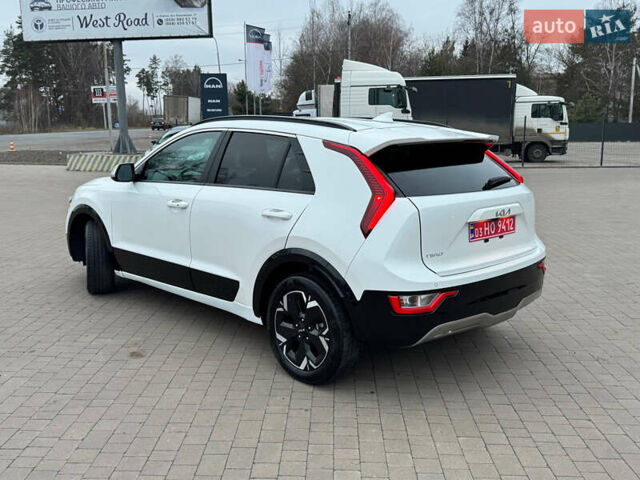 Білий Кіа Niro, об'ємом двигуна 0 л та пробігом 49 тис. км за 21500 $, фото 6 на Automoto.ua