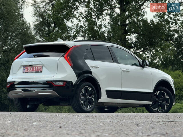 Киа Niro 2023 в Дрогобыче на Automoto.ua Белый Киа Niro, объемом двигателя 0 л и пробегом 57 тыс. км за 23850 $, фото 24 на Automoto.ua