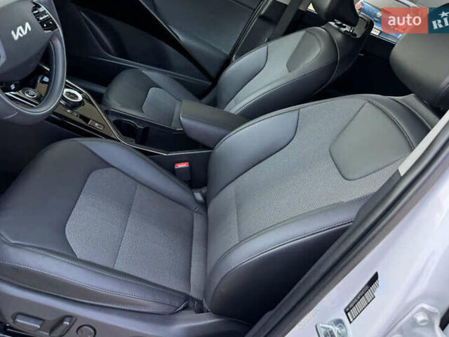 Білий Кіа Niro, об'ємом двигуна 0 л та пробігом 27 тис. км за 18700 $, фото 19 на Automoto.ua