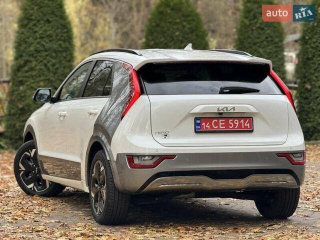 Білий Кіа Niro, об'ємом двигуна 0 л та пробігом 85 тис. км за 26899 $, фото 81 на Automoto.ua