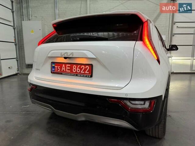 Белый Киа Niro, объемом двигателя 0 л и пробегом 44 тыс. км за 29759 $, фото 6 на Automoto.ua