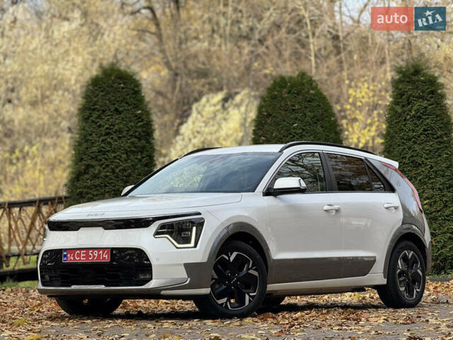 Білий Кіа Niro, об'ємом двигуна 0 л та пробігом 85 тис. км за 26899 $, фото 3 на Automoto.ua