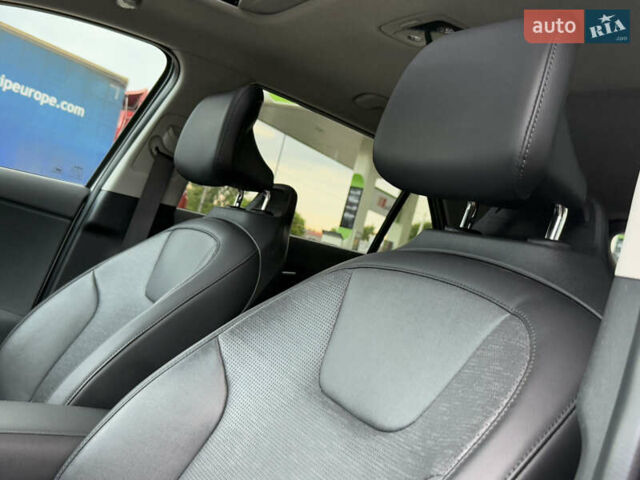 Киа Niro 2023 в Дрогобыче на Automoto.ua Белый Киа Niro, объемом двигателя 0 л и пробегом 57 тыс. км за 23850 $, фото 52 на Automoto.ua