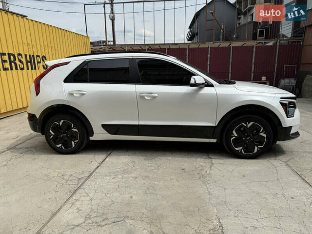 Белый Киа Niro, объемом двигателя 0 л и пробегом 59 тыс. км за 24900 $, фото 5 на Automoto.ua